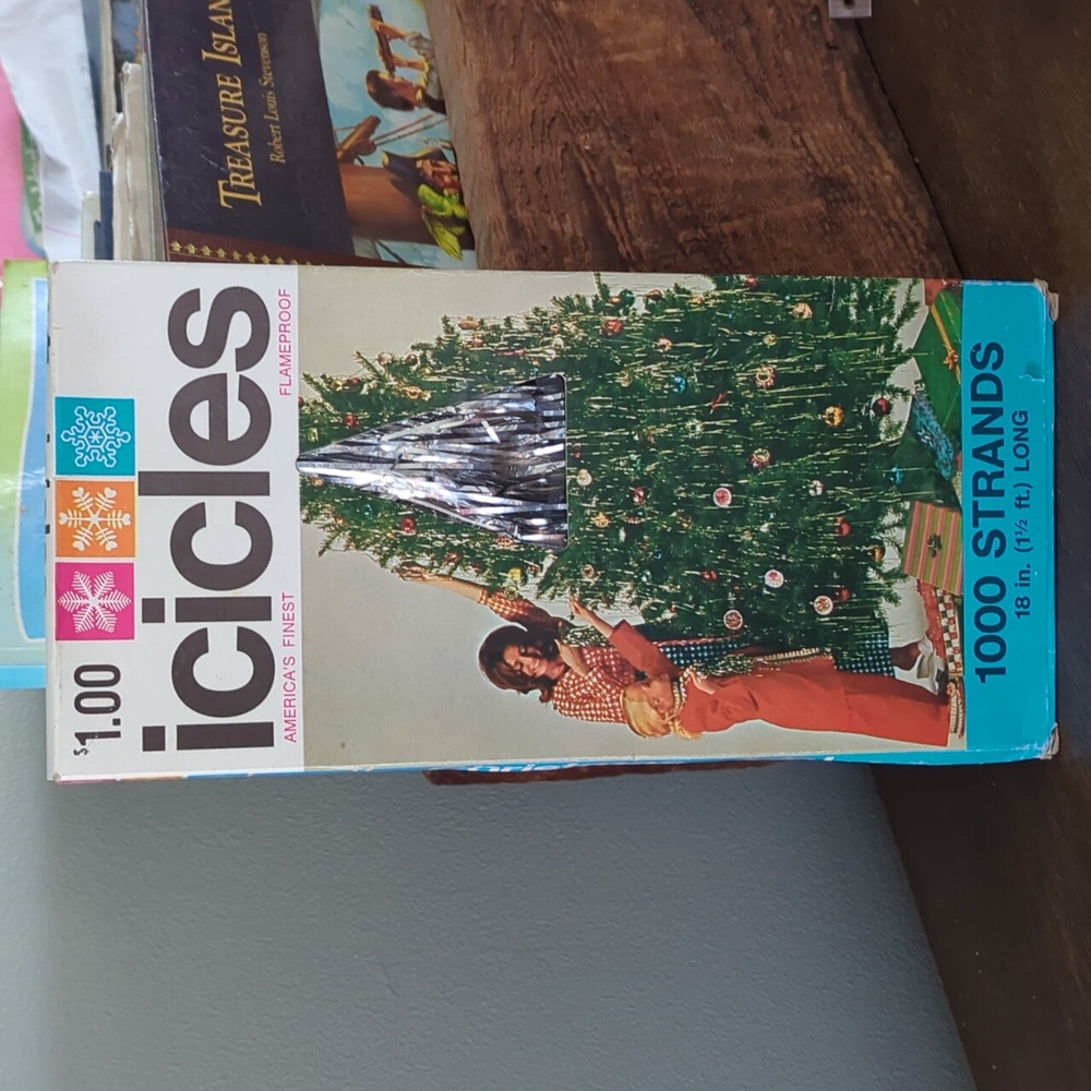 SILVER Christmas Tinsle Icicles Vintage